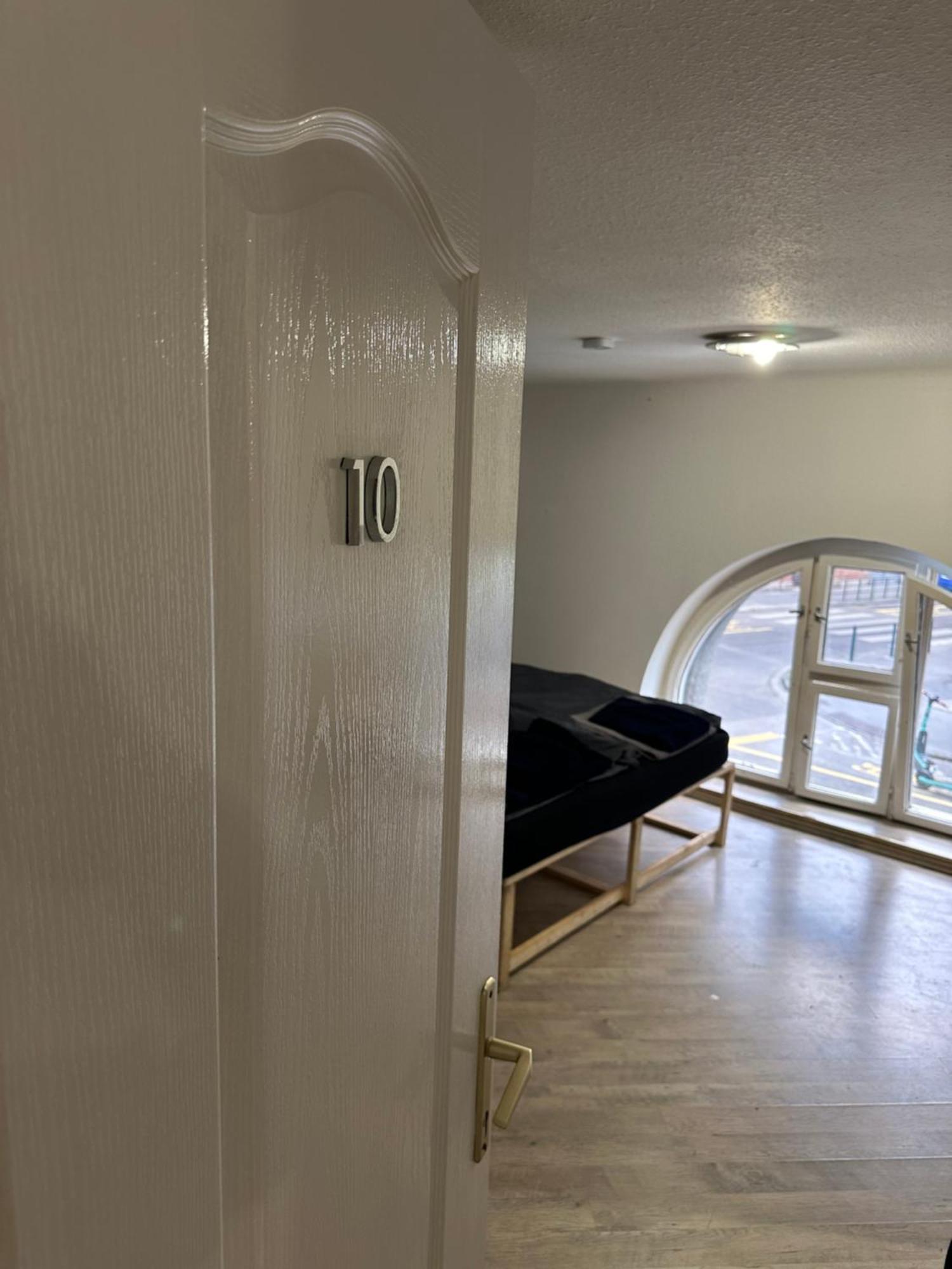 Hostel King ブダペスト エクステリア 写真